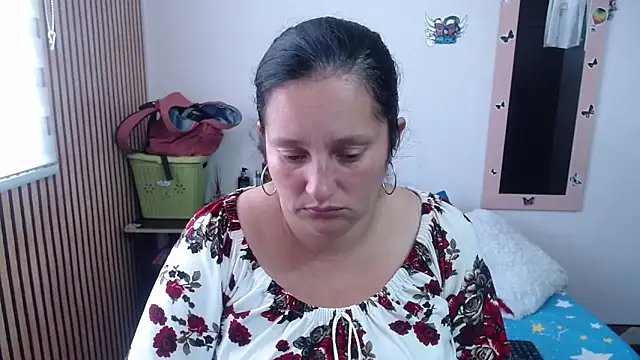 Snapshot of CristialJones_ chatting on September 22, 1:53 pm CristialJones online show from September 22, 1:53 pm