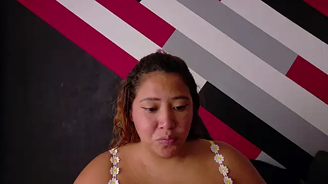 Snapshot of I_am_yours- chatting on October 14, 11:35 am I am yours- online show from October 14, 11:35 am