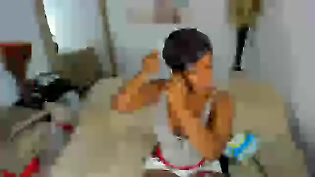 Snapshot of helena_copper_ chatting on October 8, 12:37 am helena copper  online show from October 8, 12:37 am