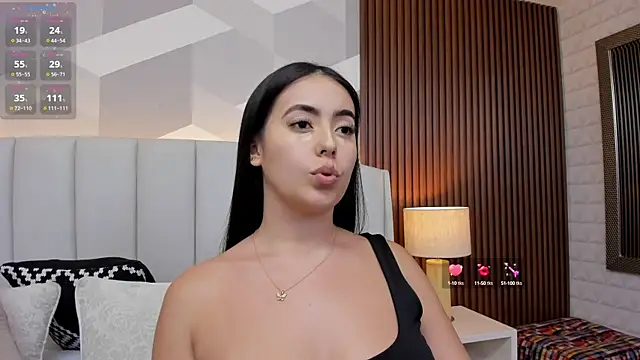 Snapshot of Julietasantos__ chatting on September 8, 7:24 pm Julietasantos online show from September 8, 7:24 pm