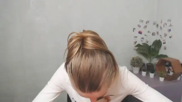 AliceFlirtt  online show from December 15, 12:54 pm