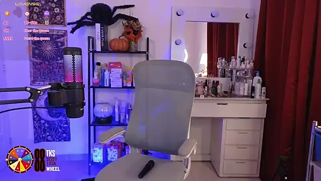 LilyVelvett online show from September 28, 4:30 am