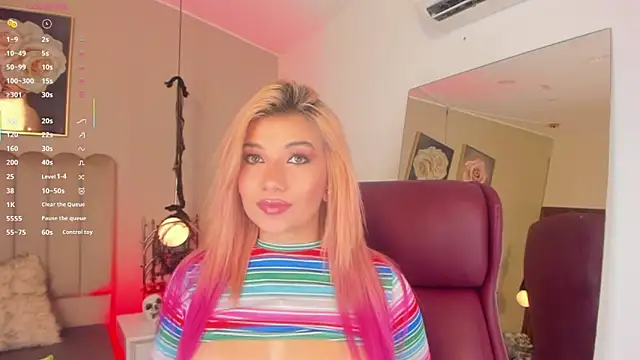 Emma Thompsson online show from October 31, 1:51 am