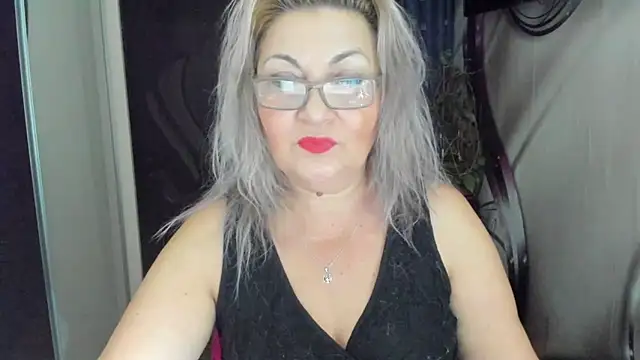 Snapshot of IryshAlice chatting on October 23, 10:49 pm IryshAlice online show from October 23, 10:49 pm