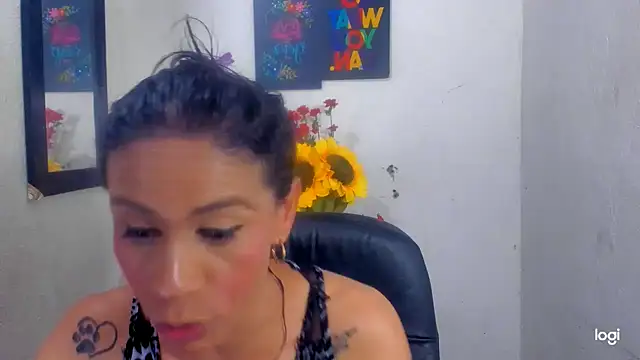 Snapshot of juanblakbigcock chatting on October 11, 7:05 pm juanblakbigcock online show from October 11, 7:05 pm