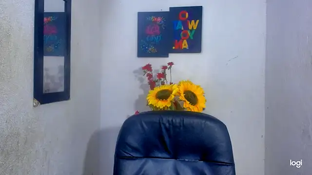 Snapshot of juanblakbigcock chatting on October 1, 6:24 pm juanblakbigcock online show from October 1, 6:24 pm