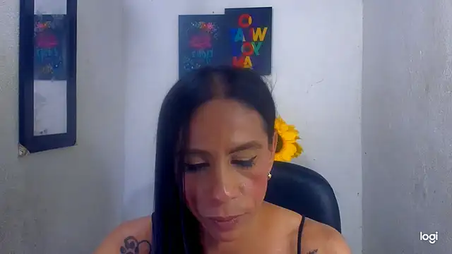 Snapshot of juanblakbigcock chatting on October 15, 9:39 pm juanblakbigcock online show from October 15, 9:39 pm