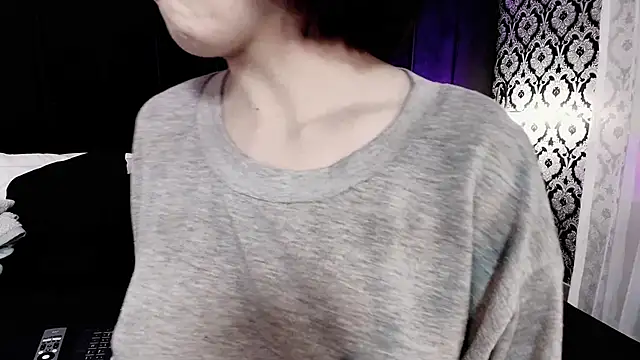 Snapshot of Adeelinee chatting on November 1, 7:51 pm Adeelinee online show from November 1, 7:51 pm