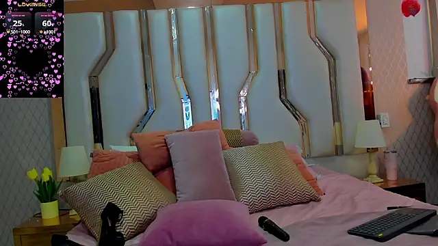 Victoriarouss- online show from February 15, 10:31 pm