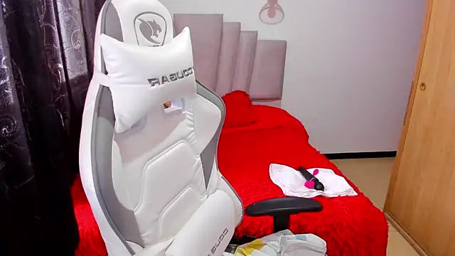 samantha  wilson online show from September 20, 2:04 pm