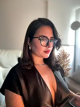 Snapshot of sukhakunis1 chatting on September 23, 3:10 pm sukhakunis1 online show from September 23, 3:10 pm