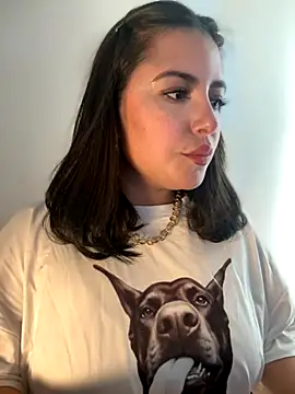 Snapshot of sukhakunis1 chatting on October 4, 5:39 pm sukhakunis1 online show from October 4, 5:39 pm