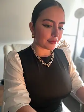 Snapshot of sukhakunis1 chatting on September 24, 3:22 pm sukhakunis1 online show from September 24, 3:22 pm