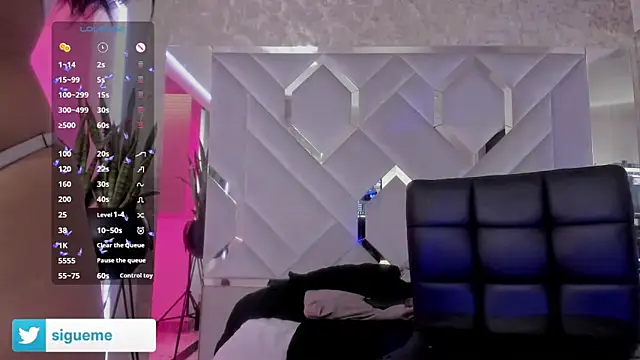 Sara Foxx1 online show from September 26, 9:34 pm