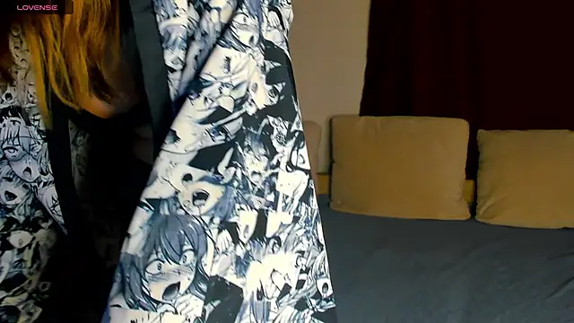 Leila purr18 online show from October 29, 7:45 am