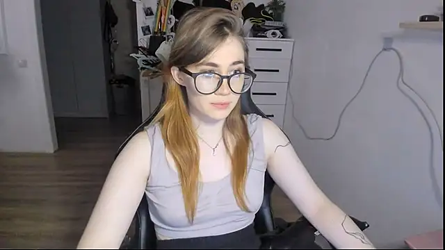 PureHeartt  online show from September 23, 10:02 am