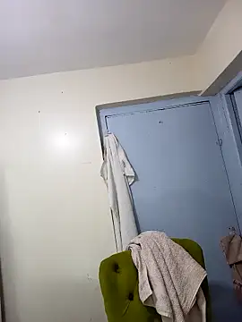 Snapshot of MINNYIRI chatting on October 20, 6:11 pm MINNYIRI online show from October 20, 6:11 pm