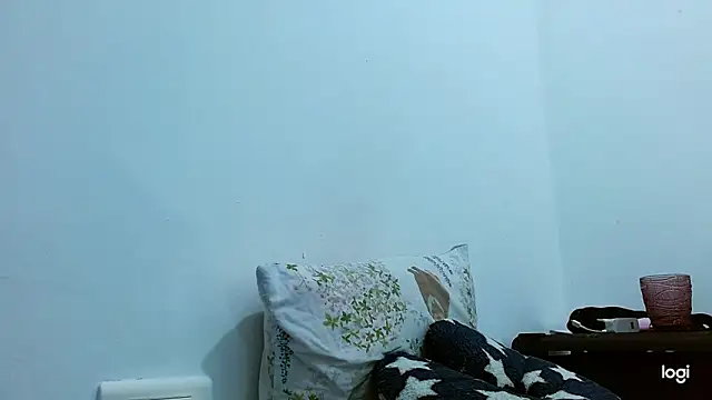 tomboyblue online show from March 12, 12:13 am