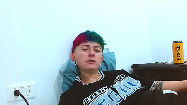 tomboyblue online show from November 16, 12:49 pm