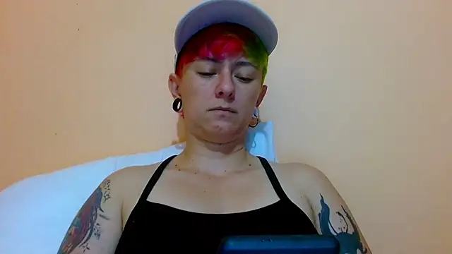 tomboyblue online show from July 27, 1:02 am