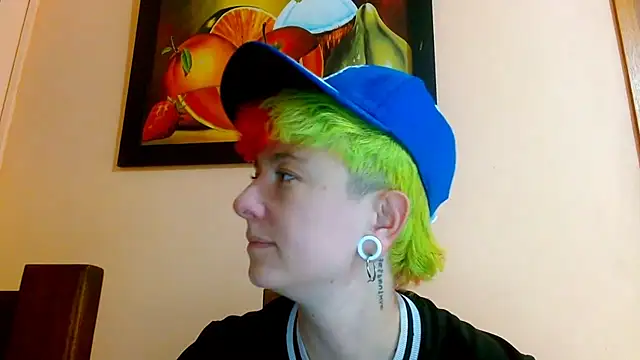 tomboyblue online show from July 12, 9:37 pm