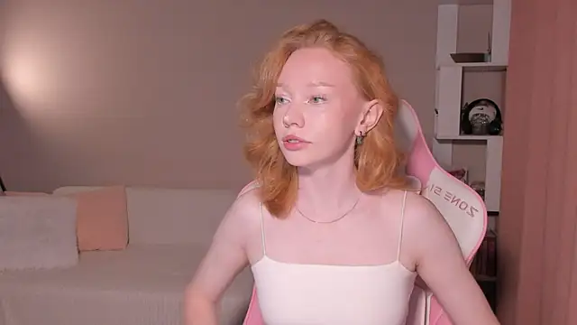 foxyMistrees online show from September 12, 12:22 am
