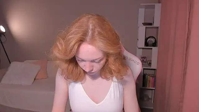 foxyMistrees online show from September 11, 12:11 am