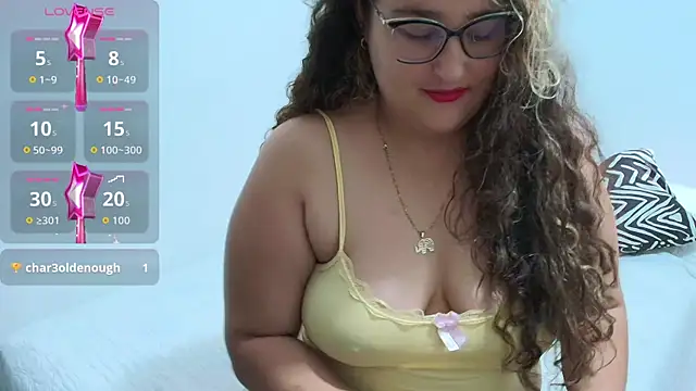 Snapshot of niraksil chatting on October 20, 1:36 pm niraksil online show from October 20, 1:36 pm