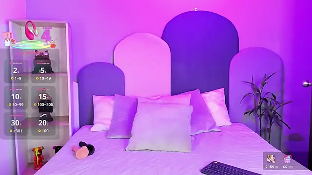 Snapshot of SophieGomez22 chatting on October 1, 11:26 am SophieGomez22 online show from October 1, 11:26 am