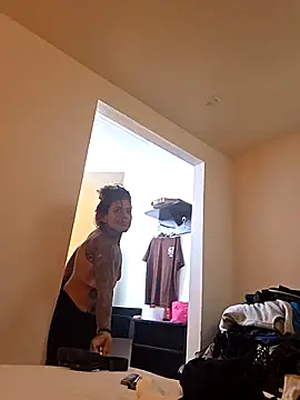 inkdbabz 33 online show from September 27, 2:08 am