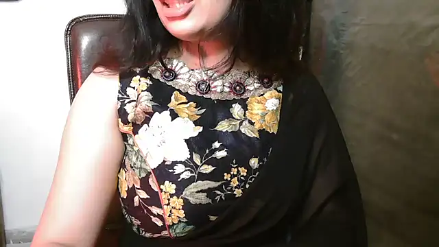 urvashihott online show from February 19, 5:23 pm