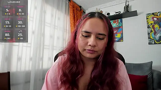 Lexyevans online show from September 20, 7:45 pm