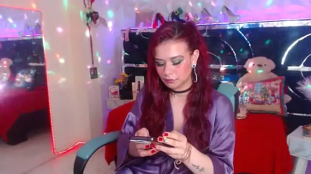 red moon 2 online show from November 13, 11:15 pm