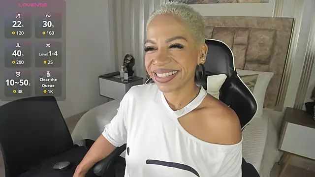 summer night  online show from February 11, 11:55 am