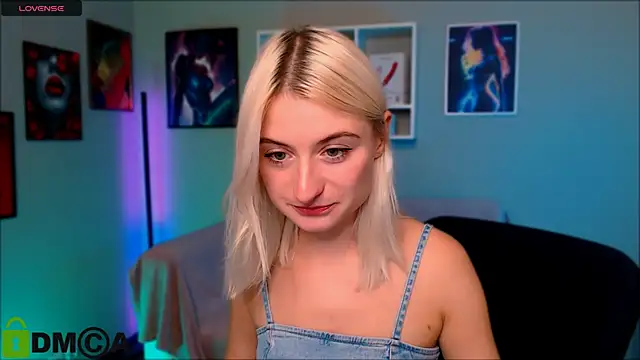 Snapshot of melisa_white1 chatting on September 16, 7:00 pm melisa white1 online show from September 16, 7:00 pm