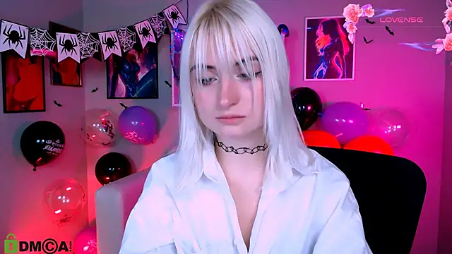 Snapshot of melisa_white1 chatting on October 30, 8:21 pm melisa white1 online show from October 30, 8:21 pm