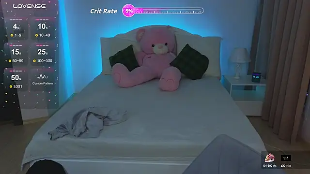 Snapshot of Hayle_Hill chatting on October 13, 2:14 am Hayle Hill online show from October 13, 2:14 am