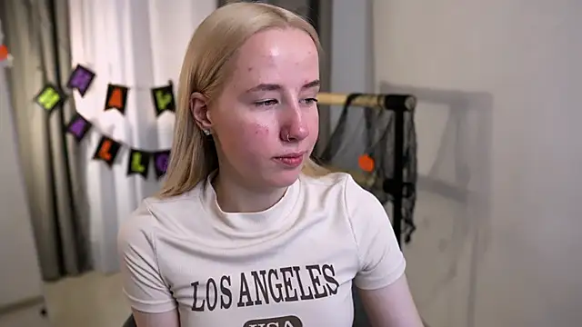 Cassie Kelman online show from October 20, 9:29 pm