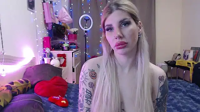 BLACKPeonyy online show from November 5, 6:35 pm