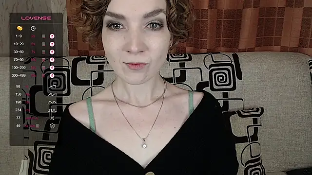 TinaWince online show from November 14, 4:45 am