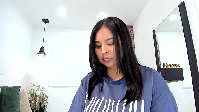 Snapshot of _alaiasmile_ chatting on September 8, 7:13 pm  alaiasmile  online show from September 8, 7:13 pm