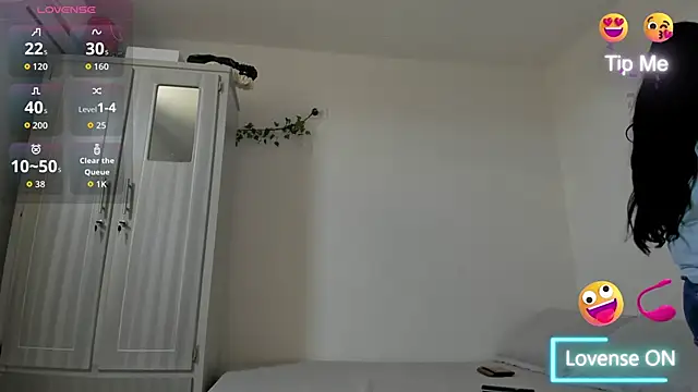 Snapshot of amaia_baez chatting on September 18, 6:50 pm amaia baez online show from September 18, 6:50 pm