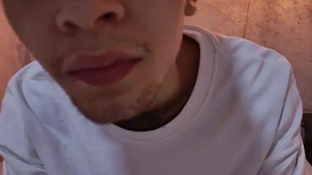 kendalltaylorr online show from October 22, 12:10 pm