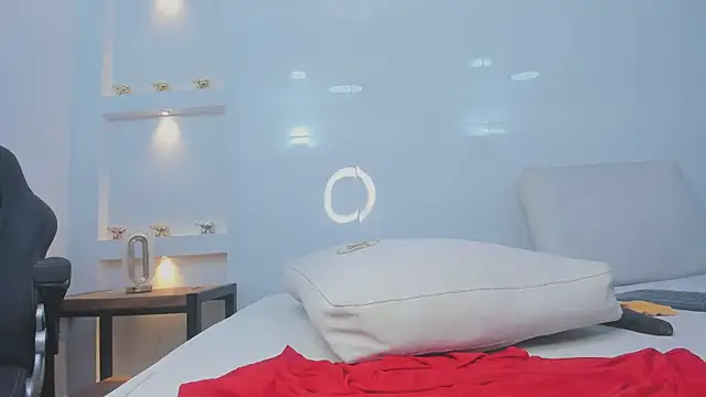 Dalia-Prada online show from April 8, 5:42 am