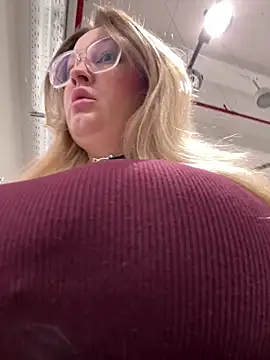 Teya moon  online show from March 5, 2:46 pm