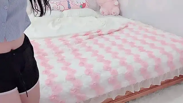 Snapshot of Hana_39 chatting on September 17, 6:17 pm Hana 39 online show from September 17, 6:17 pm