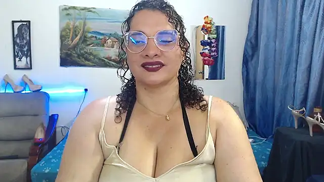 Aleja Gonzales online show from January 13, 8:24 pm