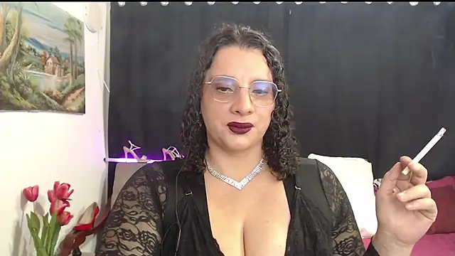 Aleja Gonzales online show from June 15, 7:03 pm