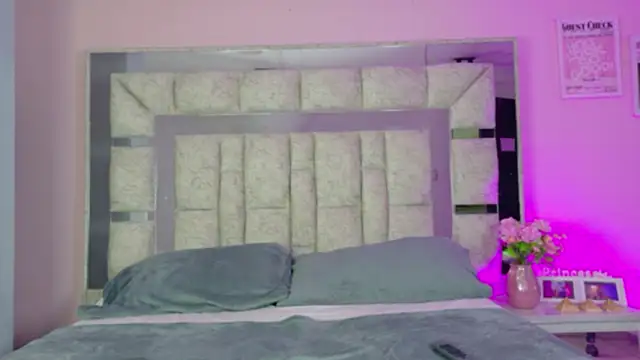 Sara Greey online show from March 6, 2:34 pm