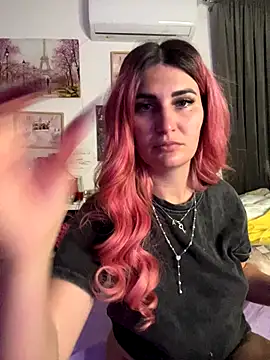 EvelynFrances online show from September 27, 6:48 pm